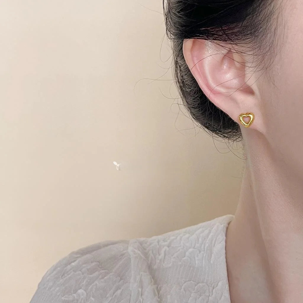 18K Gold Plated Copper Hollow Heart Stud Earrings Minimalist Women's Jewelry