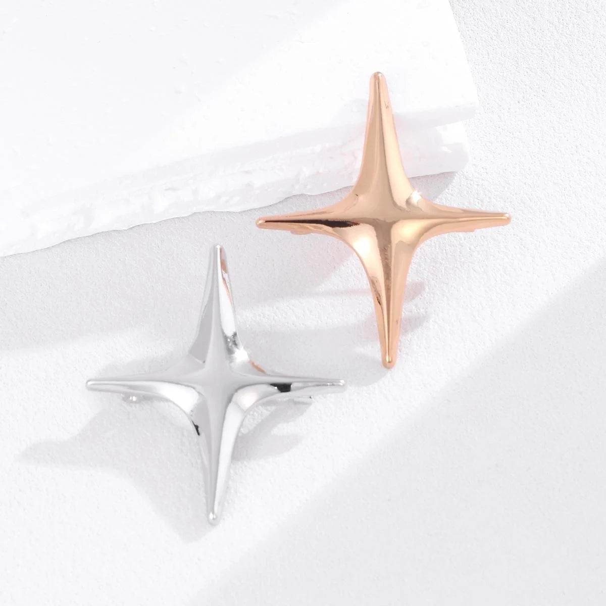 Elegant Polished Gold Alloy Cross Star Brooch, Minimalist Metal Lapel Pin Corsage Suit Accessory Gift