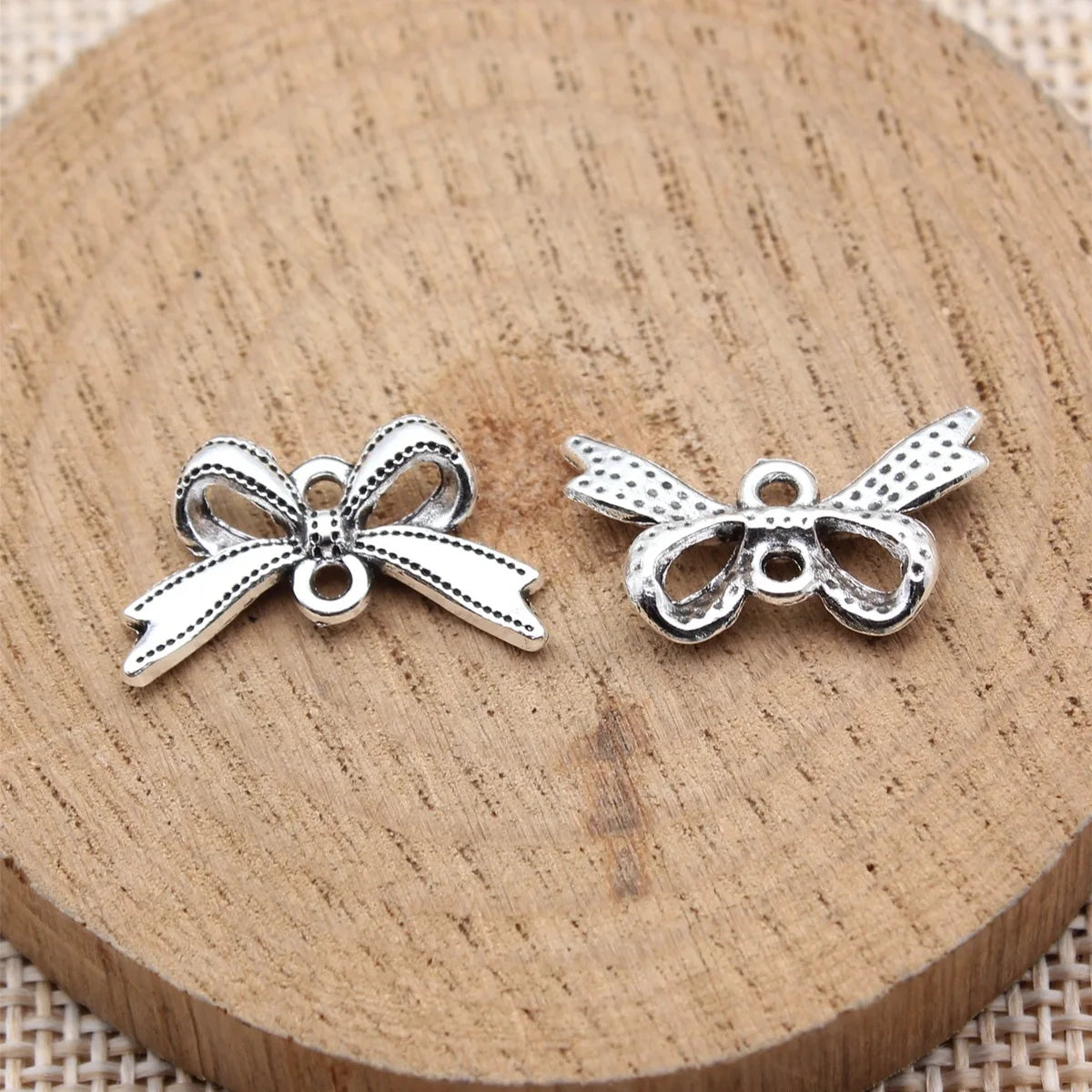 20x12mm 1.05g Antique Silver Zinc Alloy Bowknot Butterfly Connector Charm for DIY Bracelet Earrings Jewelry