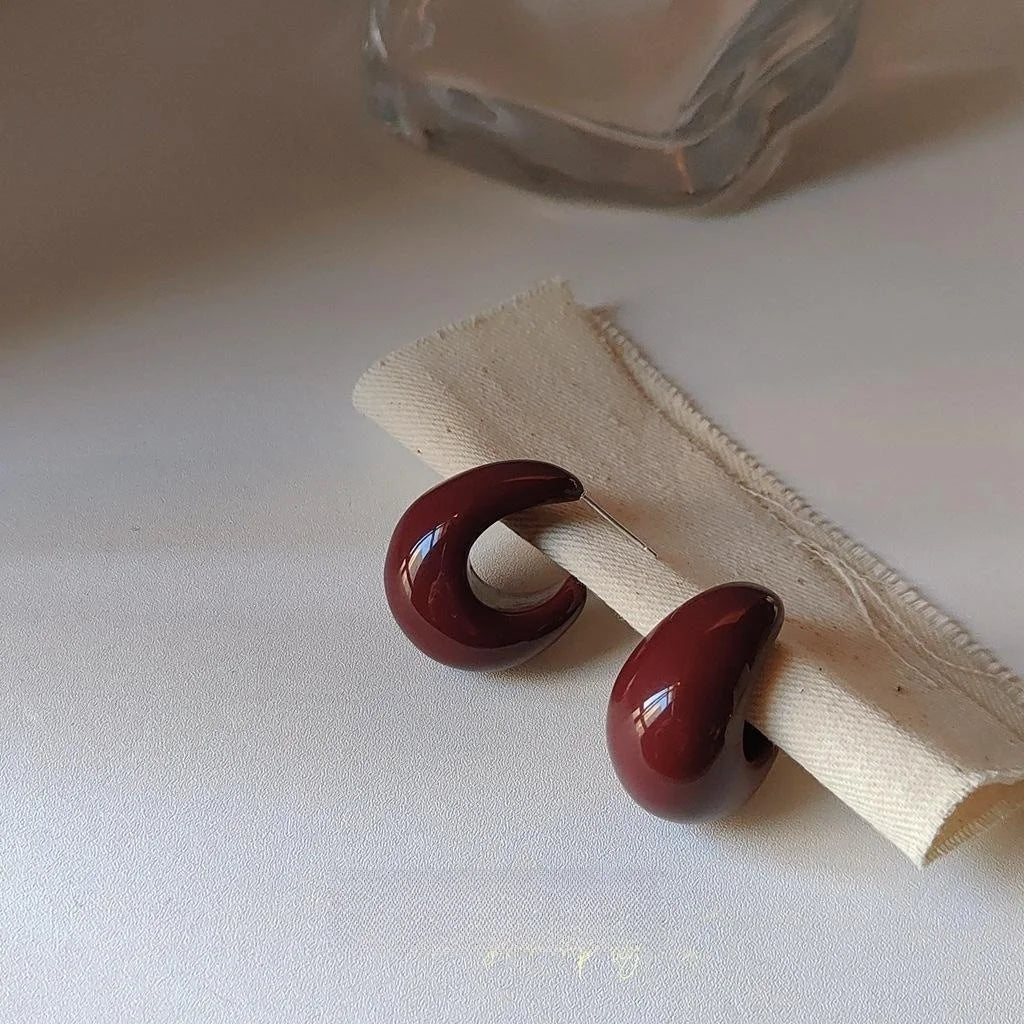 Vintage Wine Red Resin Teardrop Stud Earrings For Women Silver Plated Needle Hong Kong Style