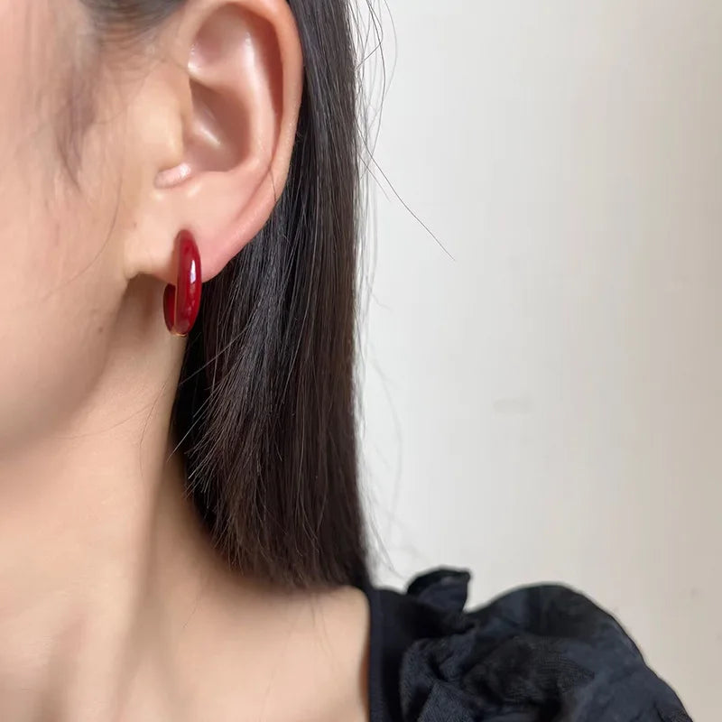 Elegant Red Enamel C-Shaped Hoop Alloy Stud & Clip On No Piercing Spiral Ear Cuff Women's Earrings