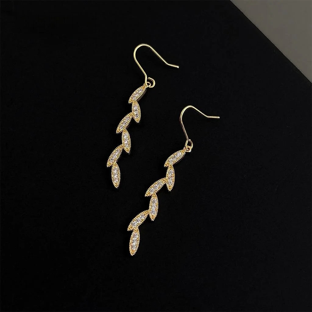 Light Luxury Copper Zircon Leaf Wheat Tassel Drop Earrings For Women