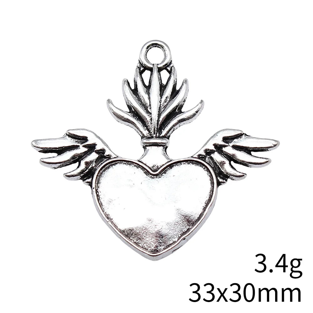 33x30mm 3.4g Antique Silver Zinc Alloy Gothic Heart Charm Pendant for DIY Necklace Bracelet Making