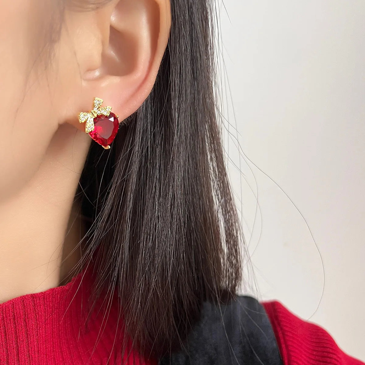 Elegant Red Heart Crystal Zircon Bowknot Alloy Stud & Clip On No Piercing Sweet Luxury Earrings