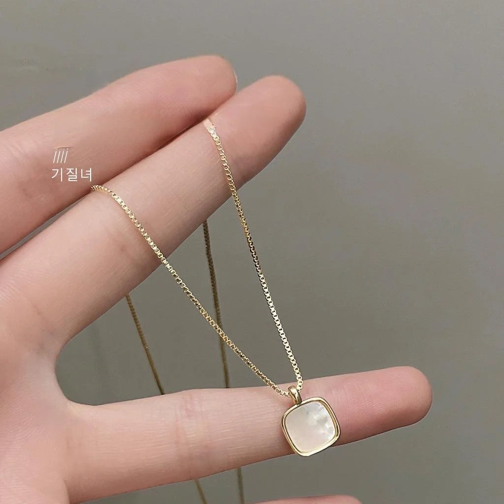 14K Gold Plated Copper Shell Square Geometric Clavicle Necklace Korean Style Daily Jewelry