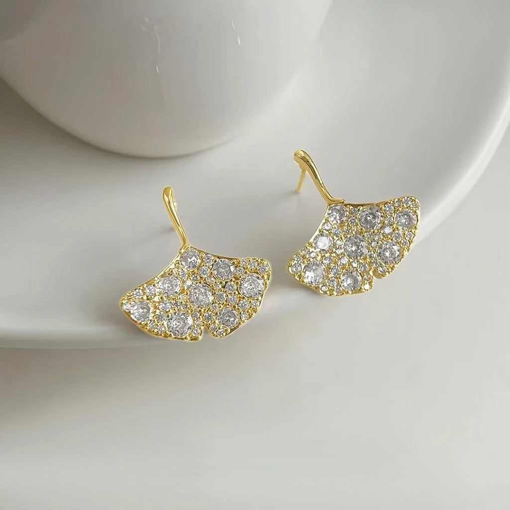 Light Luxury Micro Pave Zircon Ginkgo Leaf Copper Stud Earrings Elegant Floral Jewelry