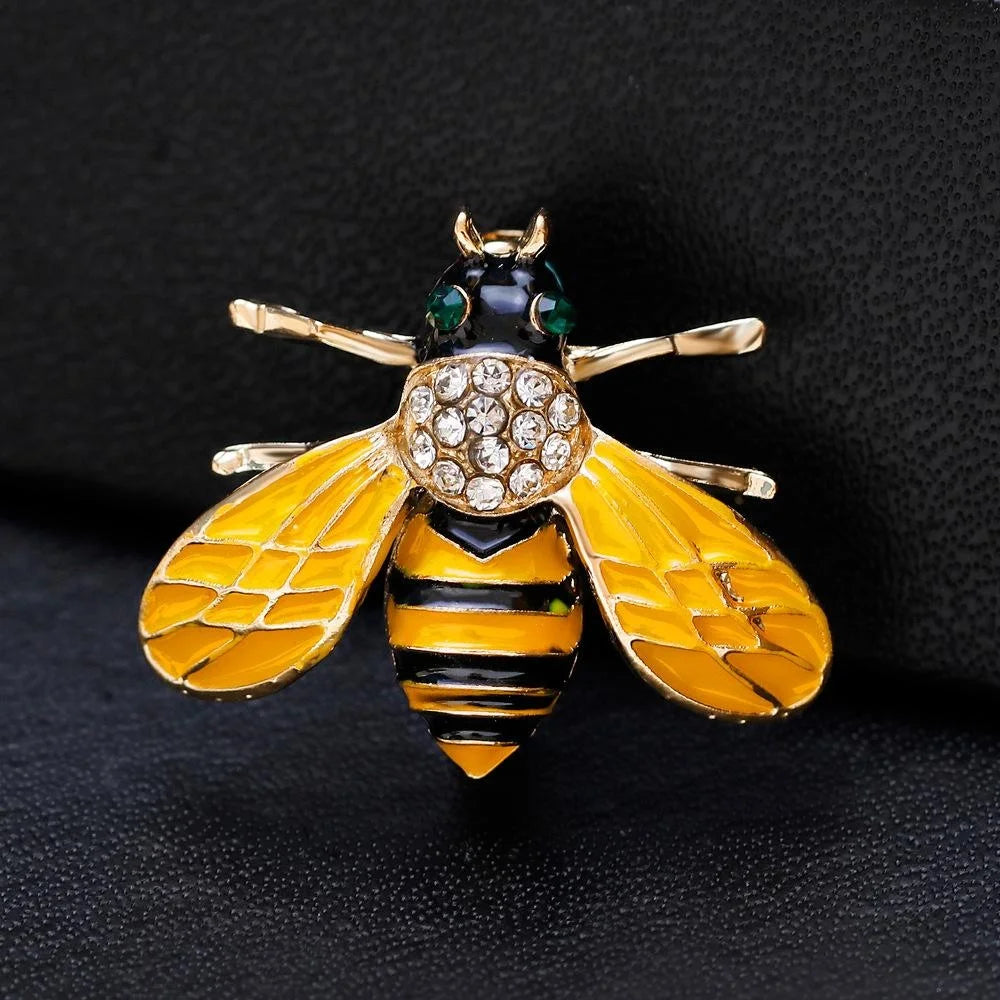 Luxury Enamel Rhinestone Bee Brooch, Gold Tone Animal Lapel Pin Corsage For Women Suit Accessory