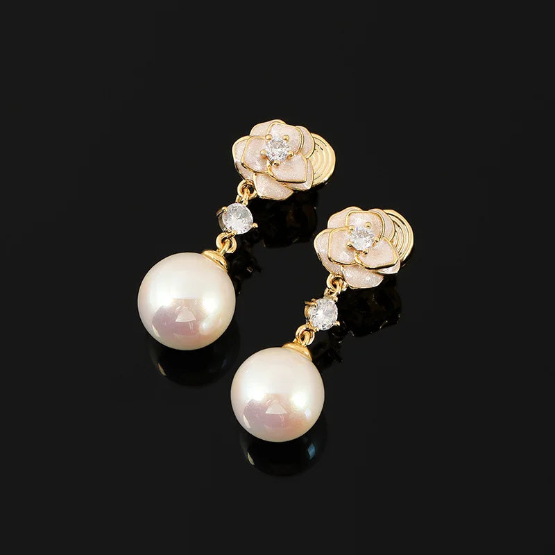 Elegant Camellia Flower Pearl Drop Stud & Clip On No Piercing Alloy Rhinestone Luxury Earrings