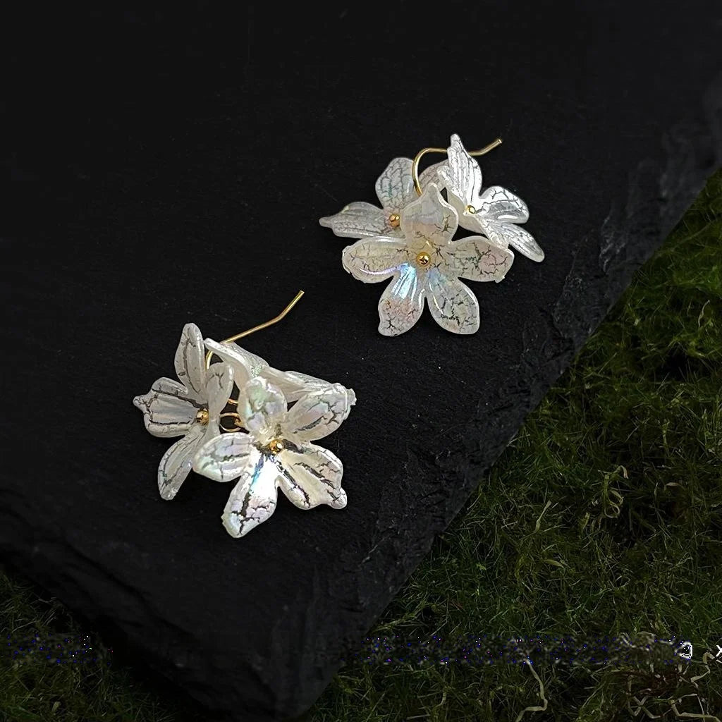 Sweet Iridescent White Acrylic Flower Petal Drop Earrings Handmade Vacation Style Jewelry