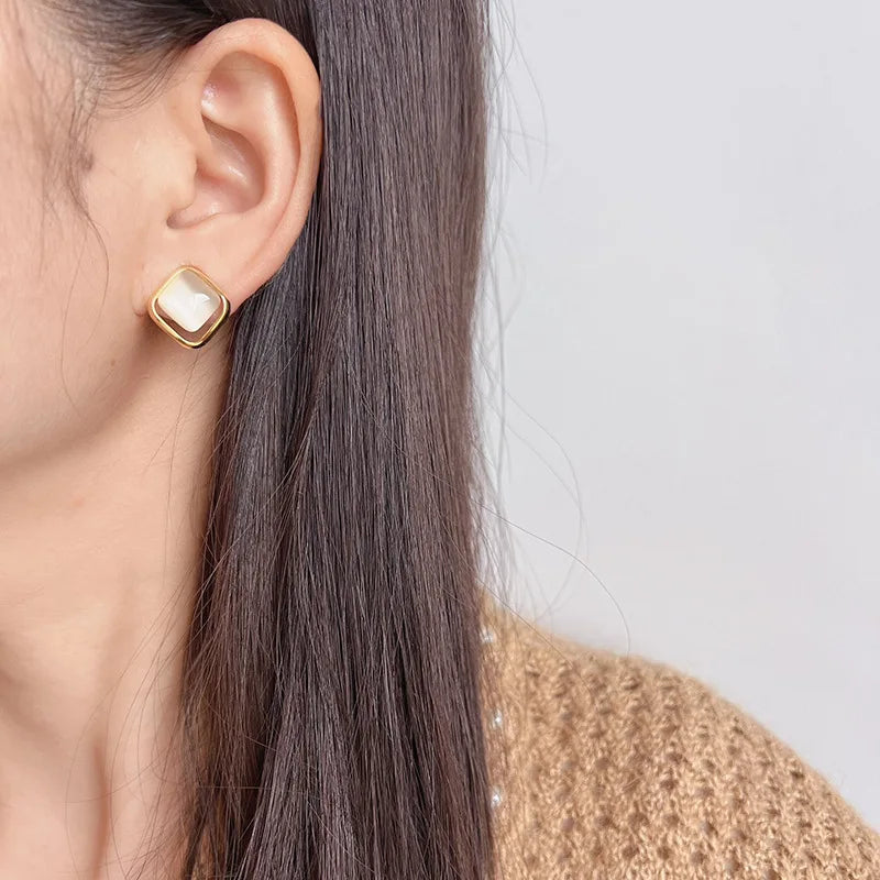 Elegant Luxury Square Cat Eye Stone Gold Alloy Stud & Clip On No Piercing Geometric Earrings