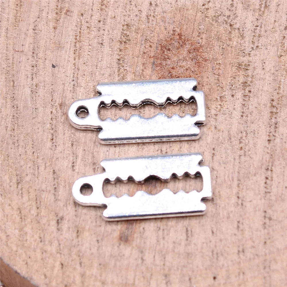 16x7mm 0.59g Antique Silver Zinc Alloy Razor Blade Charm Pendant for DIY Bracelet Necklace Making