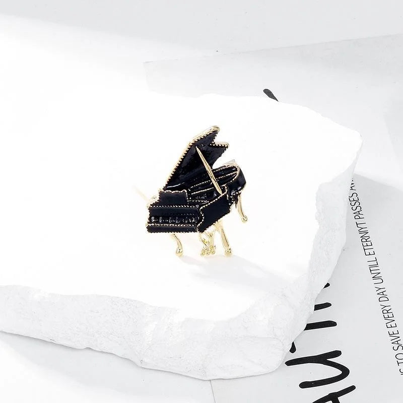 Elegant Black Enamel Grand Piano Brooch, Gold Tone Alloy Musical Instrument Lapel Pin Suit Accessory Gift