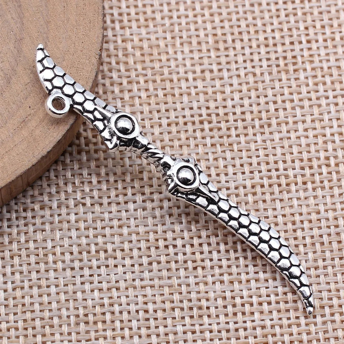 59mm 3.1g Antique Silver Tone Zinc Alloy Blade Spear Sword Halberd Charm Pendant for Cosplay DIY