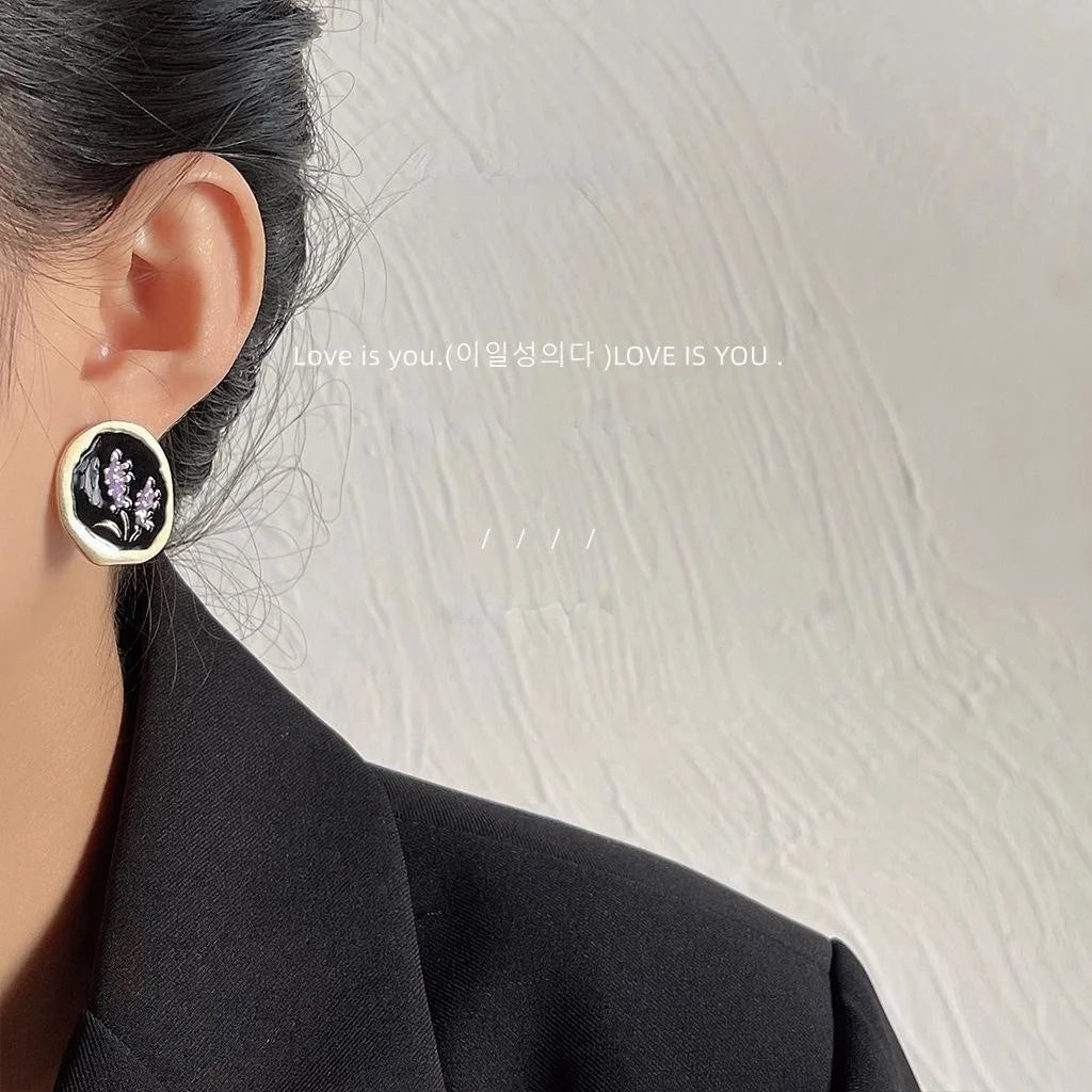 Premium Matte 14K Gold Plated Oval Geometric Enamel Stud Earrings