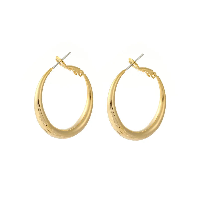 Elegant Silver Tone Alloy Round Hoop Stud & Clip On No Piercing Simple Metal Circle Earrings