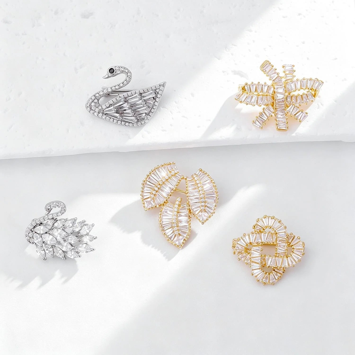 Luxury Copper Zircon Leaf And Swan Brooch, Elegant Rhinestone Lapel Pin Corsage Suit Accessory Gift