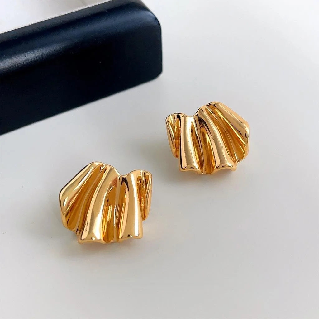 European American Geometric Pleated Copper Drop Earrings With Smooth Metal Finish
