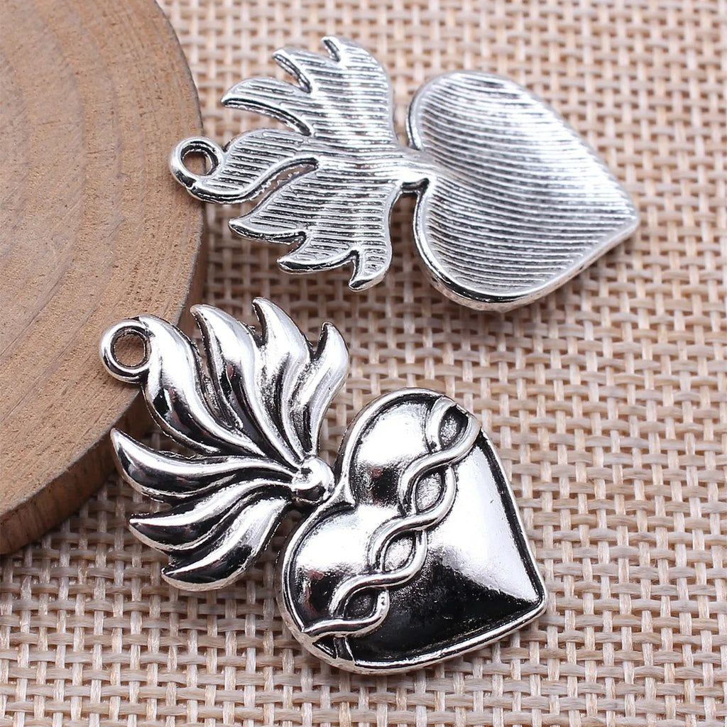 37x22mm 5.5g Antique Silver Zinc Alloy Gothic Heart Charm Pendant for DIY Necklace Bracelet Making