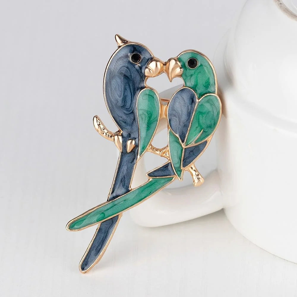 Elegant Enamel Lovebird Parrot Brooch Pin, Gold Tone Alloy Bird Lapel Pin Corsage Suit Accessory Gift