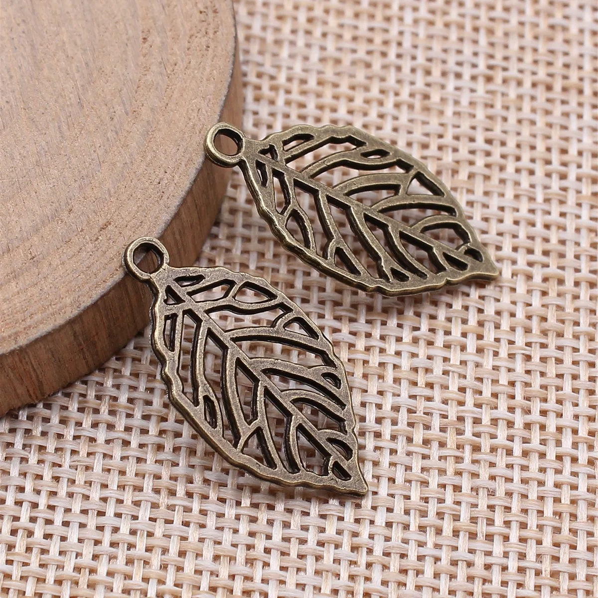 27x13mm 1.3g Multicolor Zinc Alloy Hollow Leaf Charm Pendant for DIY Necklace Bracelet Making