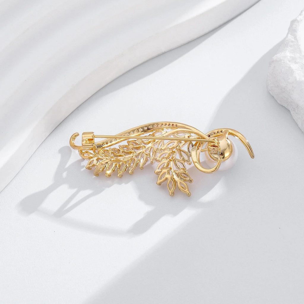 Elegant Angel Wing Pearl And Zircon Brooch Gold Tone Rhinestone Lapel Pin Corsage Suit Accessory Gift