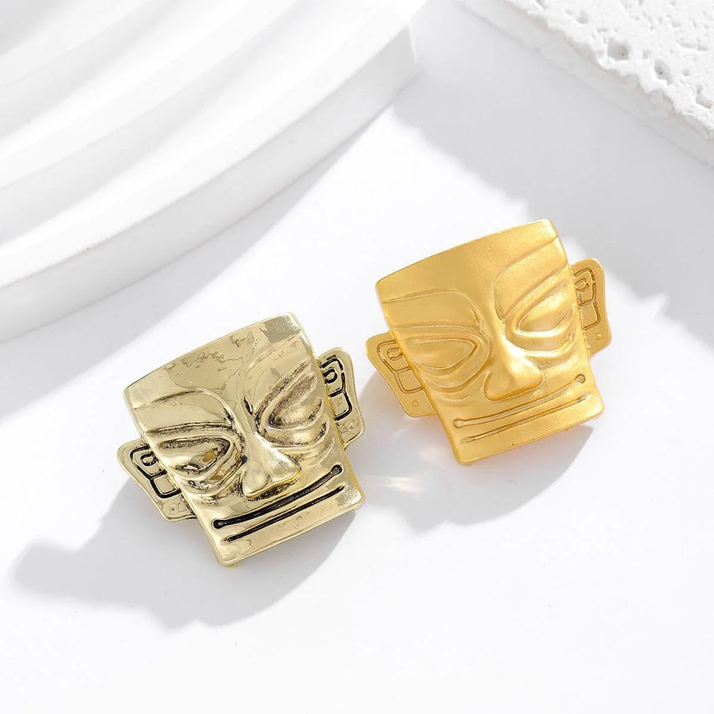 Vintage Gold Tone Alloy Tribal Mask Brooch, Smooth Face Party Lapel Pin For Suit Accessory Gift