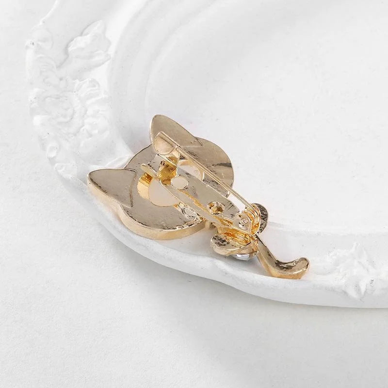 Cute Korean Style Rhinestone Cat Brooch Gold Plated Alloy Lapel Pin Elegant Corsage Suit Accessory Gift