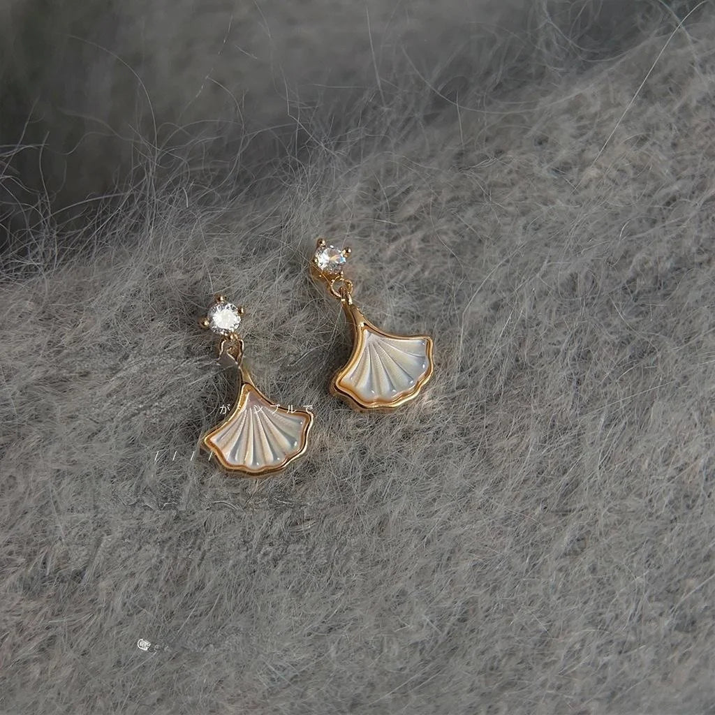 Light Luxury 14K Silver Plated Copper Real Shell Ginkgo Leaf Zircon Micro Pave Drop Earrings