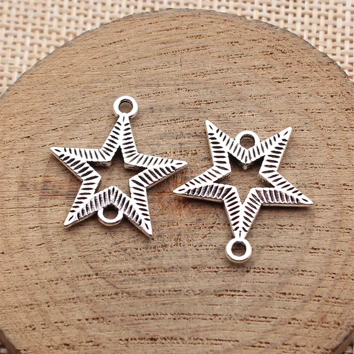 22x21mm 1.6g Antique Silver Zinc Alloy Star Connector Charm for DIY Bracelet Necklace Jewelry Making