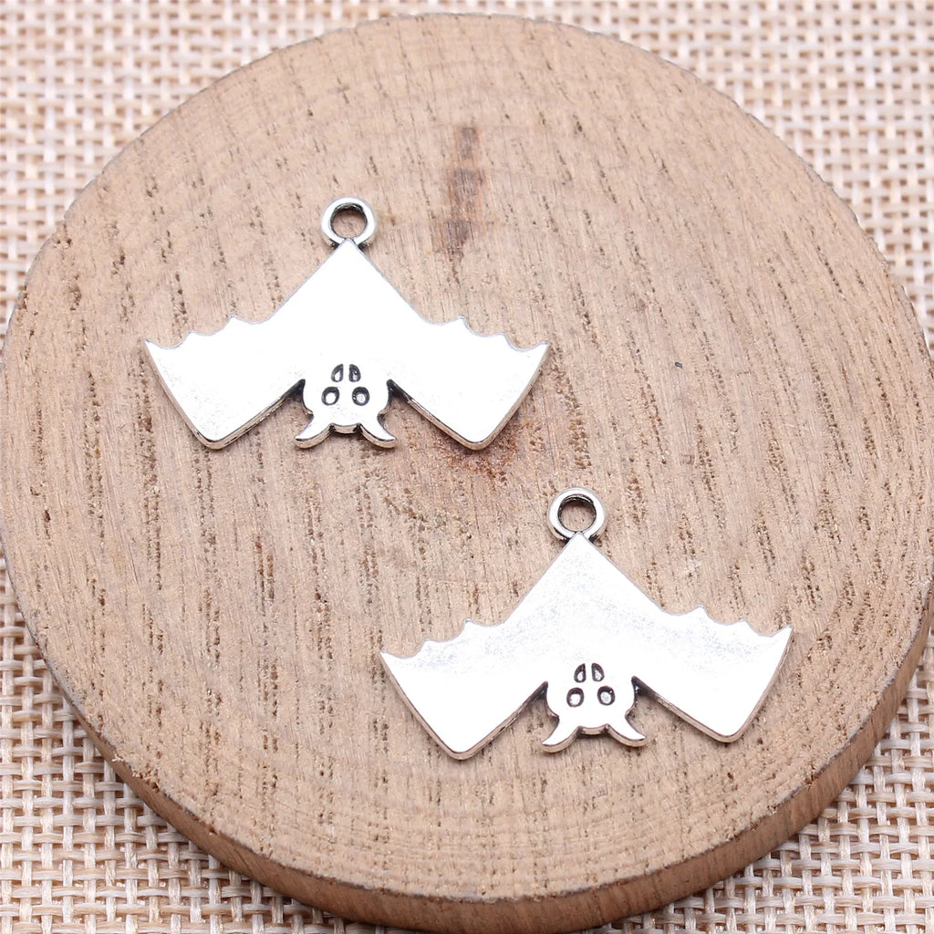 18x28mm 2.2g Antique Silver Tone Zinc Alloy Upside Down Bat Double Sided Charm Pendant for DIY Jewelry Making