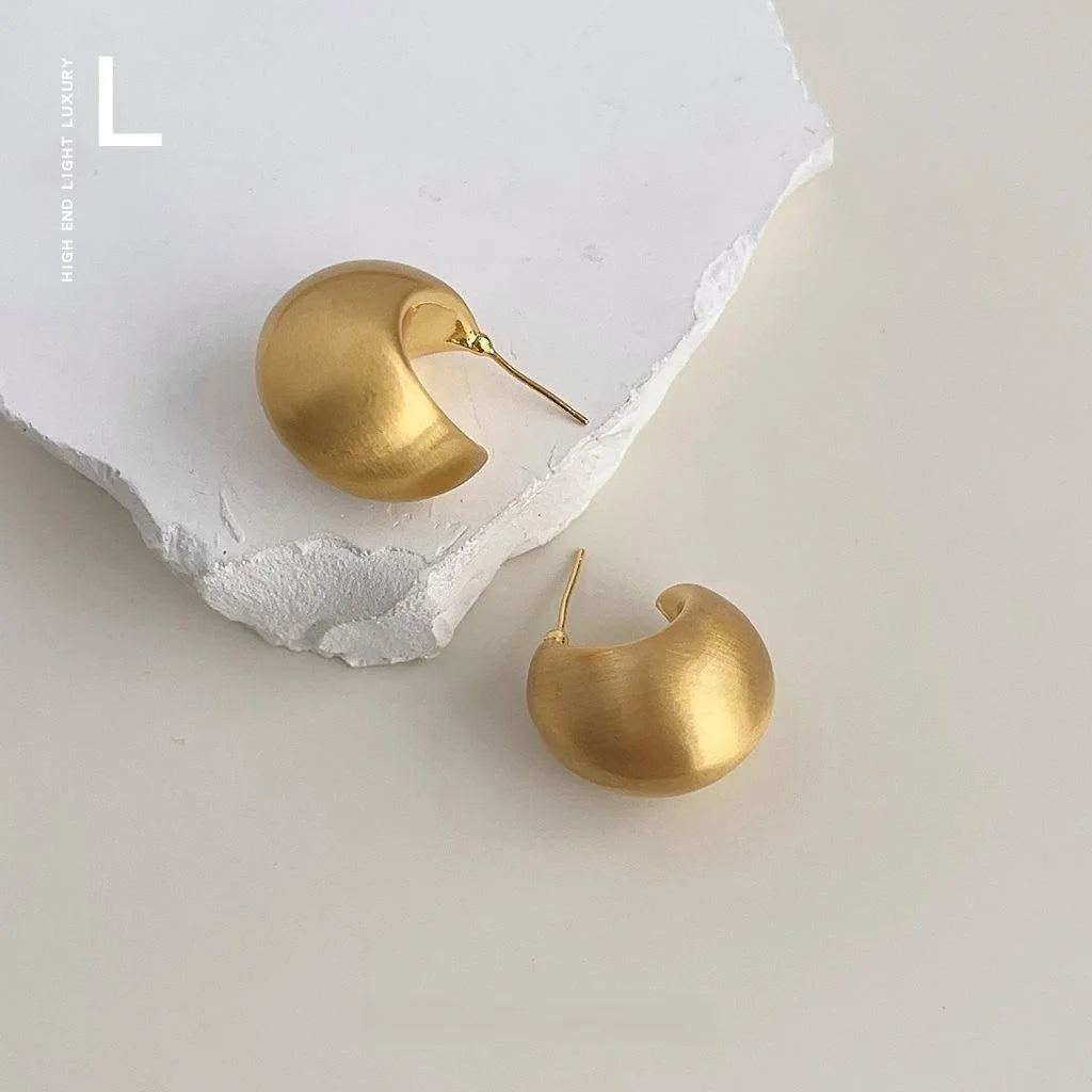 Light Luxury Copper Waterdrop Hoop Earrings Matte Smooth C Shape Minimalist Commuter Jewelry