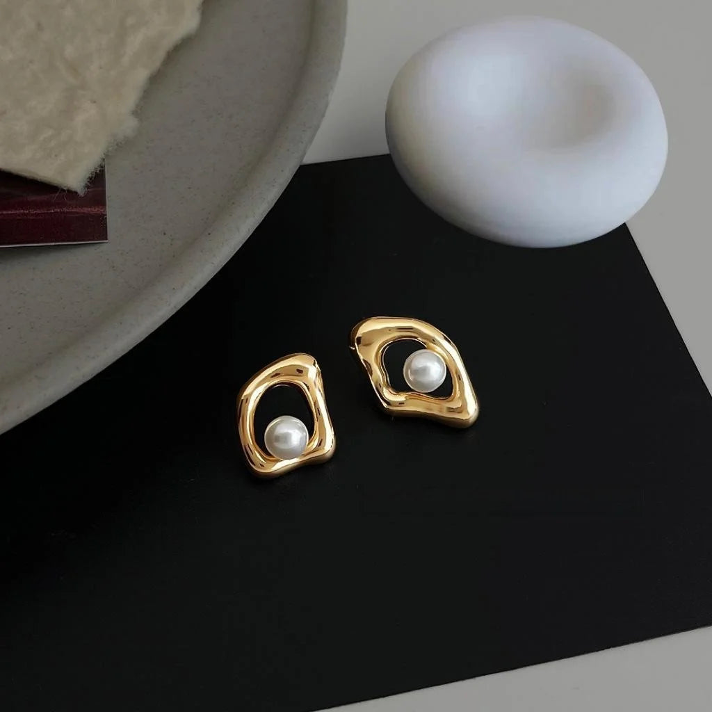 Light Luxury Irregular Pearl Stud Earrings, French Artistic Geometric Rhombus Copper Earrings
