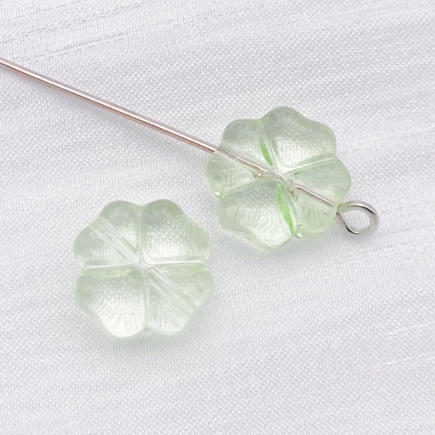 Jelly Color Glass Four Leaf Clover Loose Beads for DIY Bracelet Jewelry Making