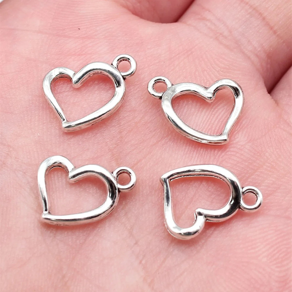 11x14mm 0.5g Antique silver tone zinc alloy hollow Heart charm pendant for DIY bracelet necklace making