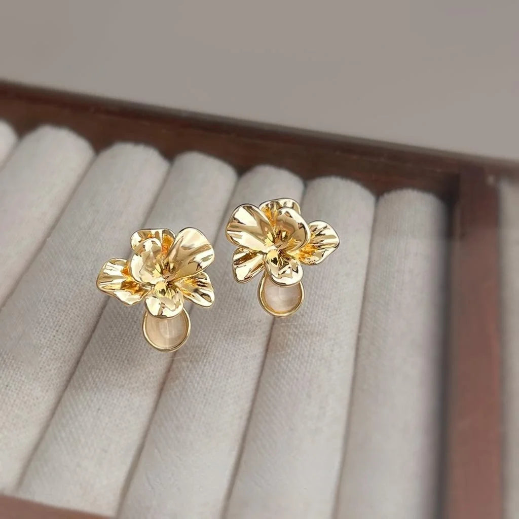 14K Plated Copper Flower Glass Cat Eye Stone Stud Earrings Light Luxury 3D Floral Jewelry