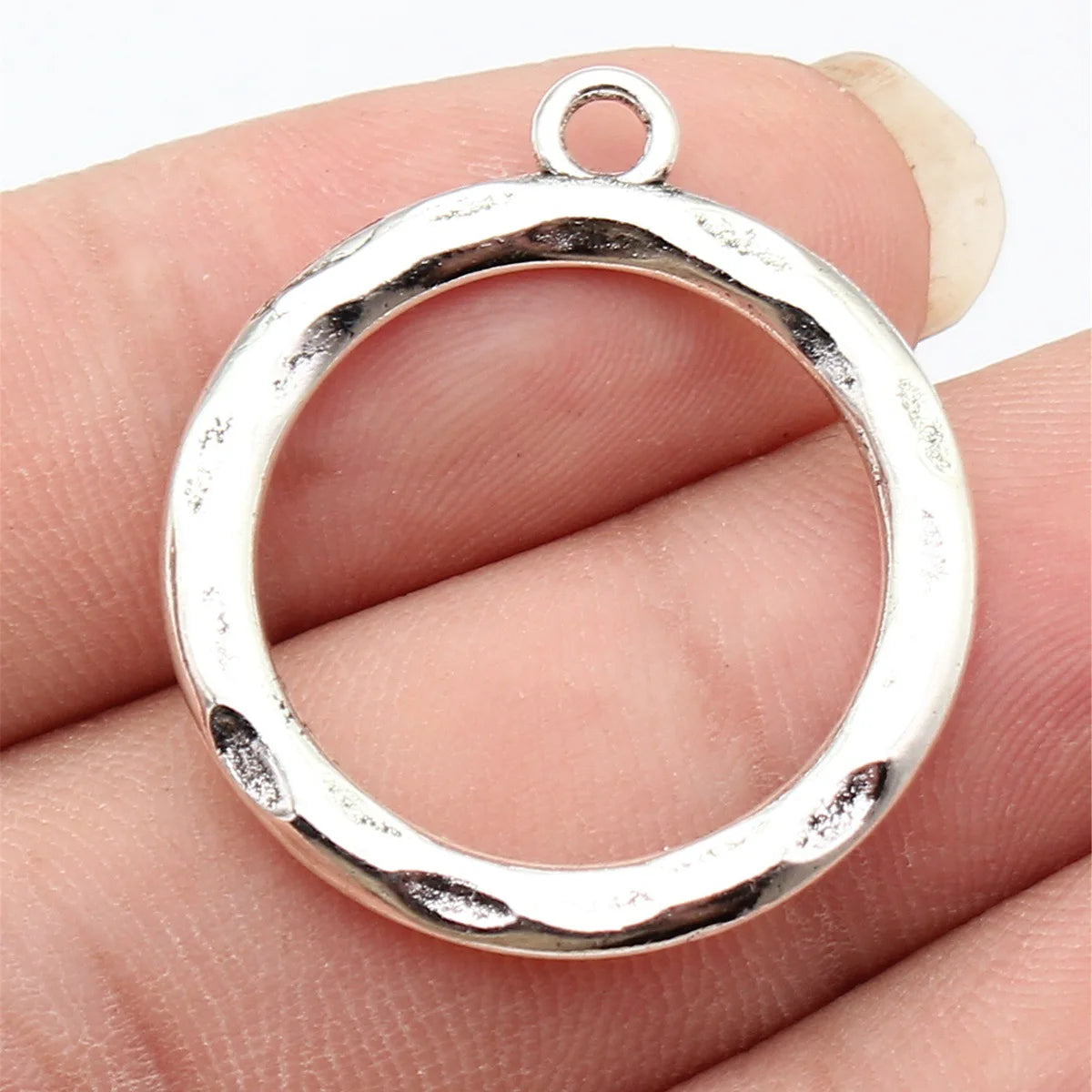 32x28mm 2.7g Antique Silver Zinc Alloy Hammered Round Ring Charm Pendant for DIY Necklace Jewelry