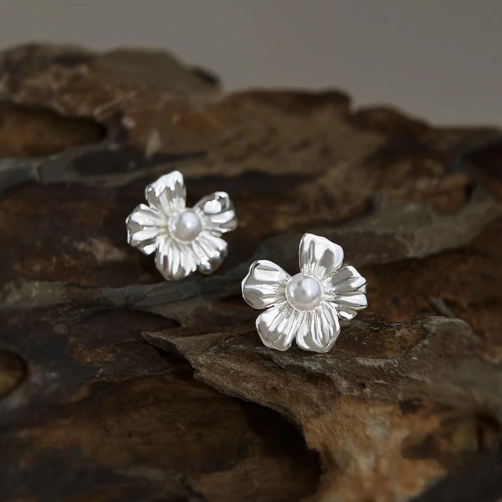 Copper Floral Stud Earrings Fresh Sweet Simple Commuter Elegant Ear Jewelry