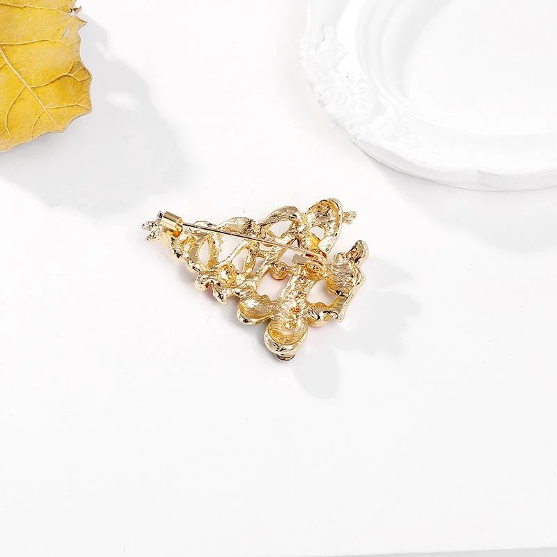 Elegant Enamel Christmas Tree Brooch With Rhinestones, Festive Snow Lapel Pin Corsage Gift