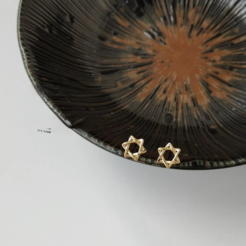 Mini Hollow Six-Point Star 14K Gold Plated Copper Stud Earrings Korean Minimalist Cute Jewelry