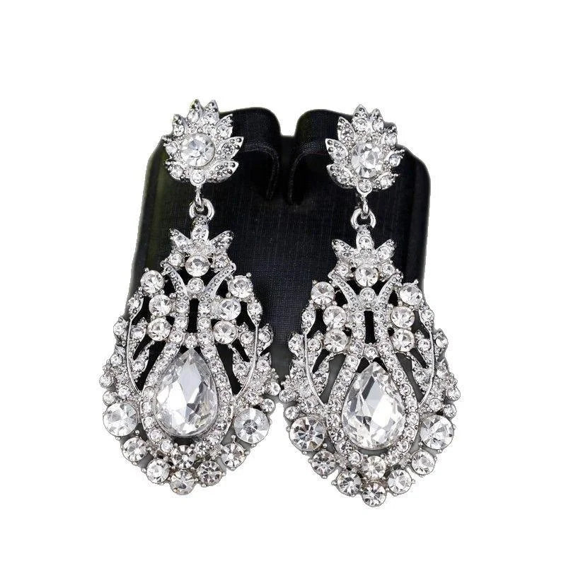 Luxury Rhinestone Crystal Teardrop Chandelier Earrings, Elegant Bridal Alloy Studs For Wedding Party Banquet
