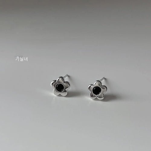 Micro Pave Zircon Mini Flower Stud Earrings Silver Plated Copper Simple Chic Jewelry