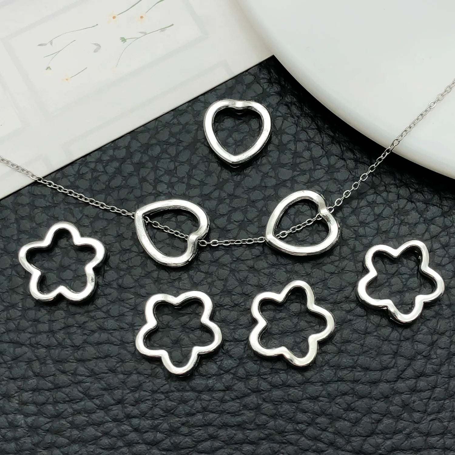 Zinc Alloy Hollow Flower Heart Spacer Beads for DIY Beaded Bracelet Necklace