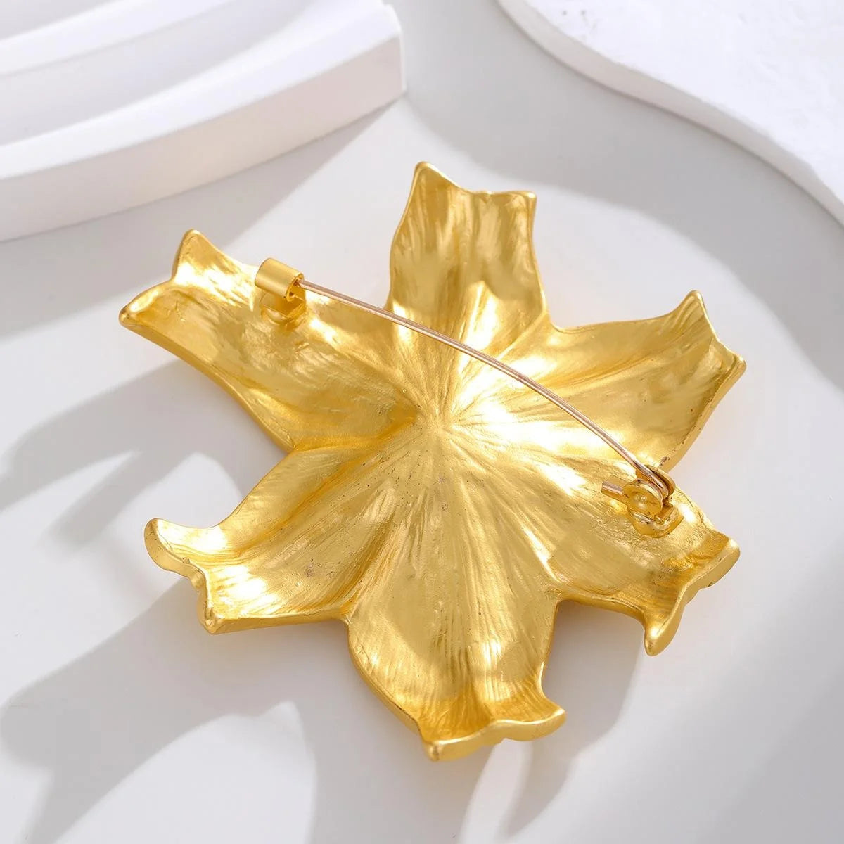 Vintage Irregular Gold Flower Alloy Brooch, Hammered Petal Lapel Pin For Elegant Suit Accessory Gift
