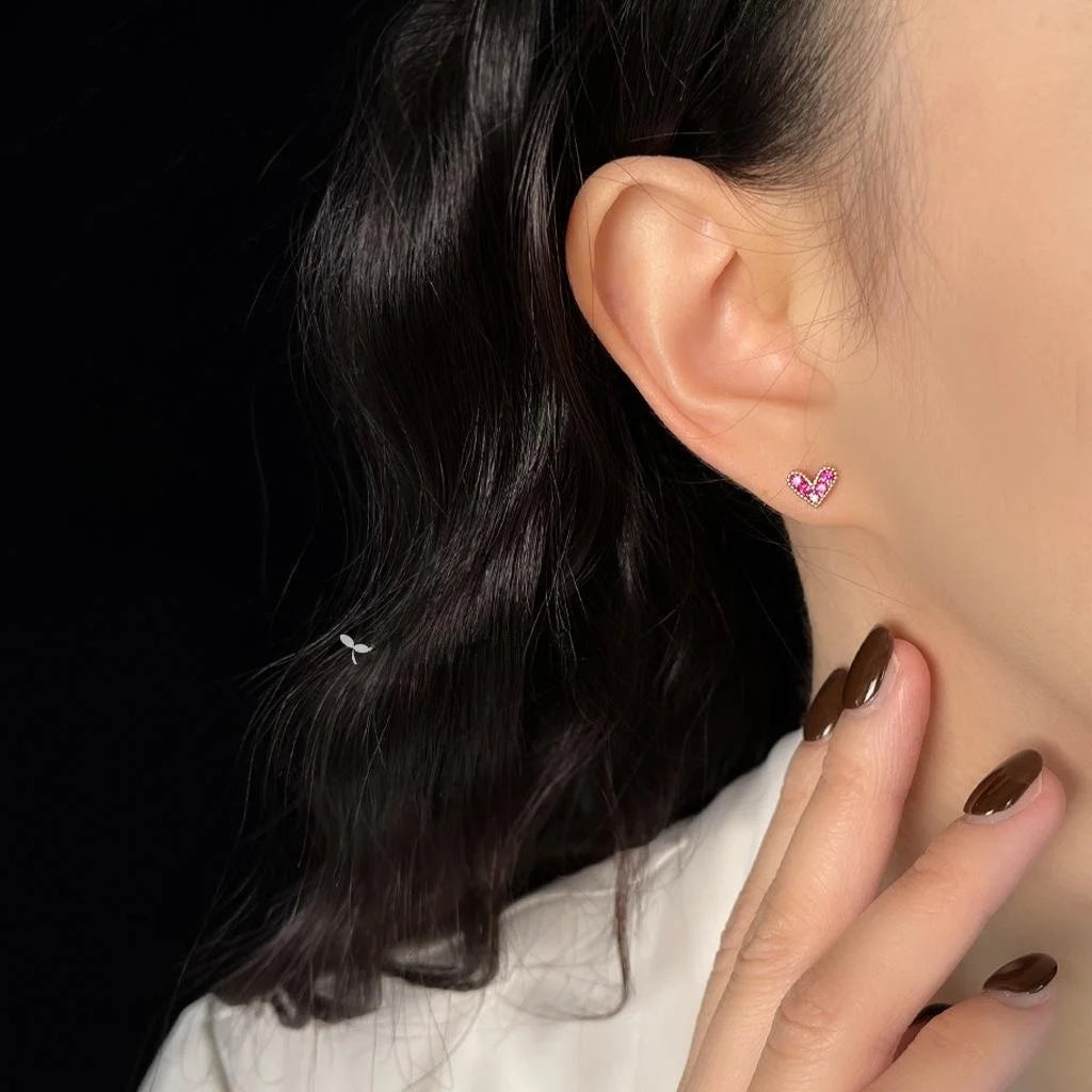 Mini Rose Red Heart Bear Zircon Stud Earrings For Women Fresh Minimalist Commuter Jewelry