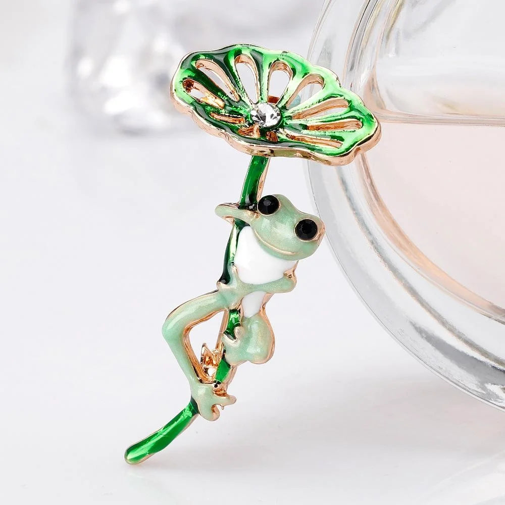 Cute Green Enamel Frog Under Lotus Leaf Brooch With Rhinestone, Women's Lapel Pin Corsage Gift