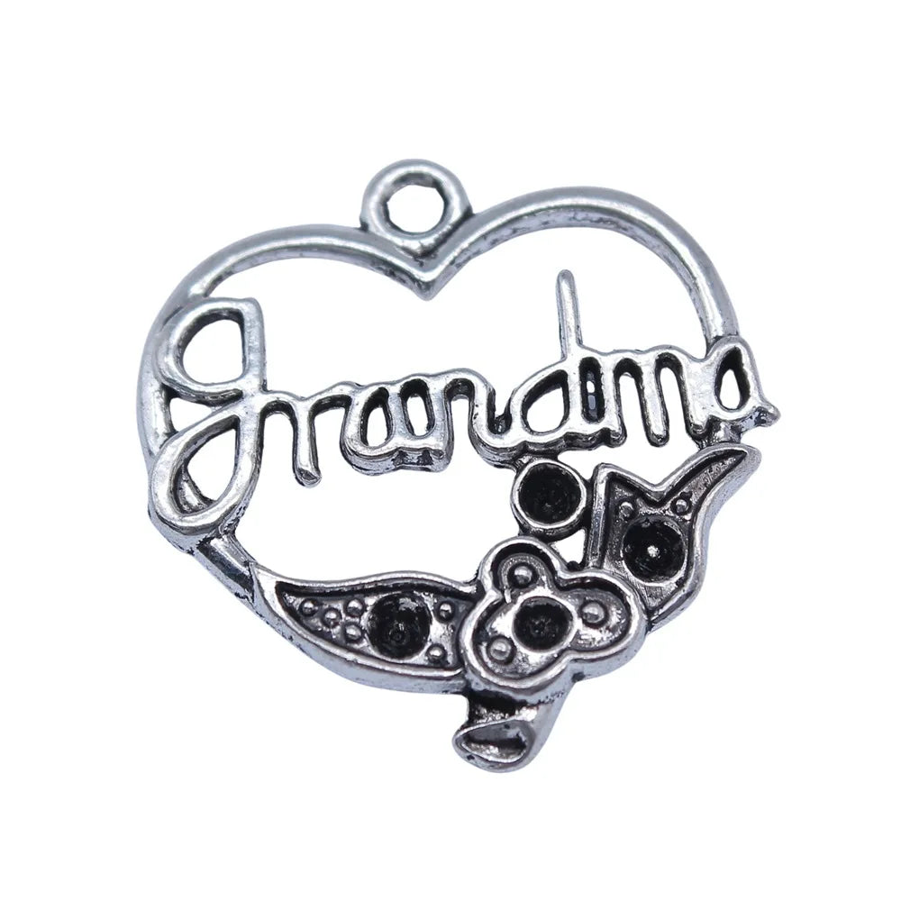 24x24mm 2g Antique Silver Zinc Alloy Grandma Heart Charm Pendant for DIY Bracelet Necklace Making