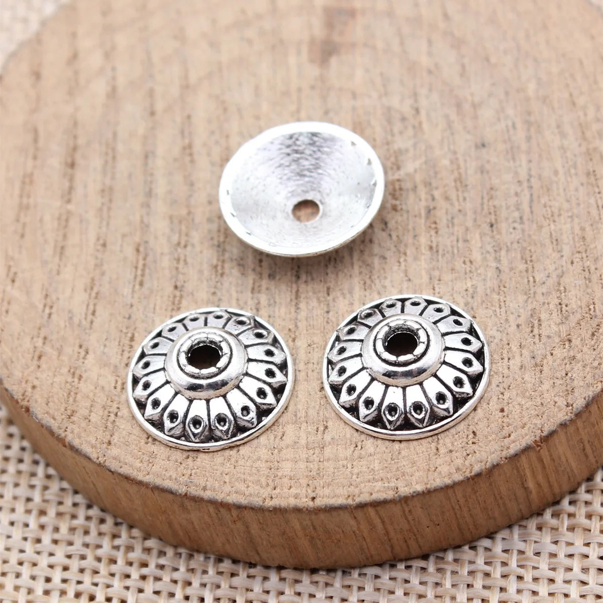 14x14x4.2mm 0.89g Multicolor Zinc Alloy Flower Bead Caps for Beaded Bracelet Necklace DIY Jewelry