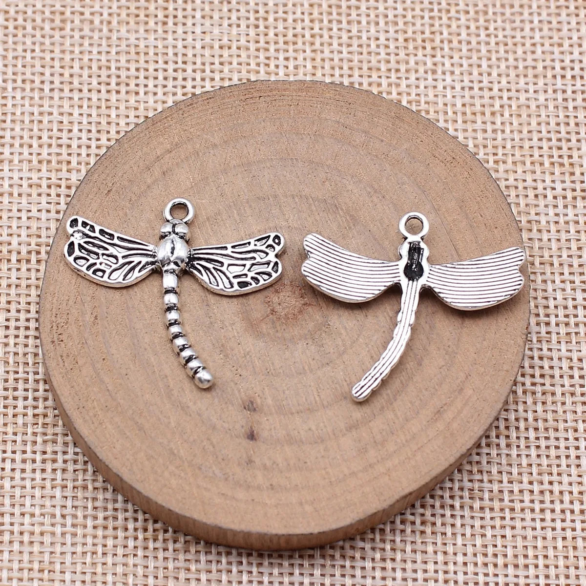 27x30mm 2.4g Antique Silver Zinc Alloy Dragonfly Charm Pendant for Necklace Bracelet DIY Jewelry