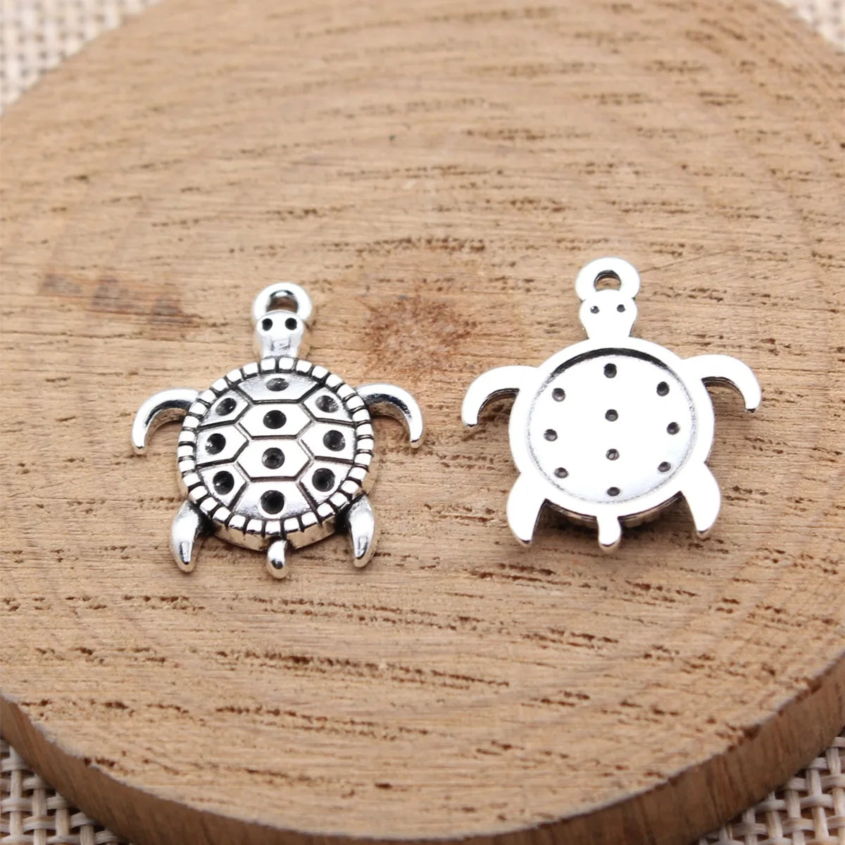 20x17mm 1.4g Antique Silver Zinc Alloy Sea Turtle Charm Pendant for Necklace Bracelet DIY Jewelry