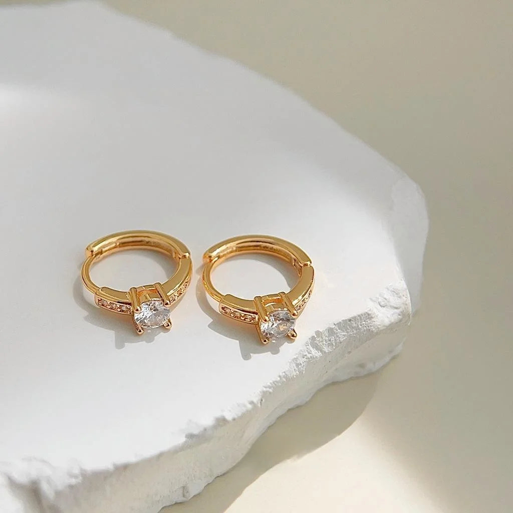 18K Gold Plated Copper Zircon Round Geometric Stud Earrings Light Luxury Everyday Jewelry